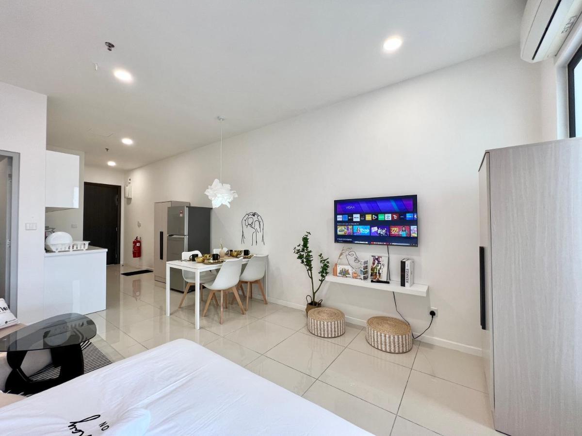 Highpark Suites Kelana Jaya, Petaling Jaya By Sleepy Bear Eksteriør billede