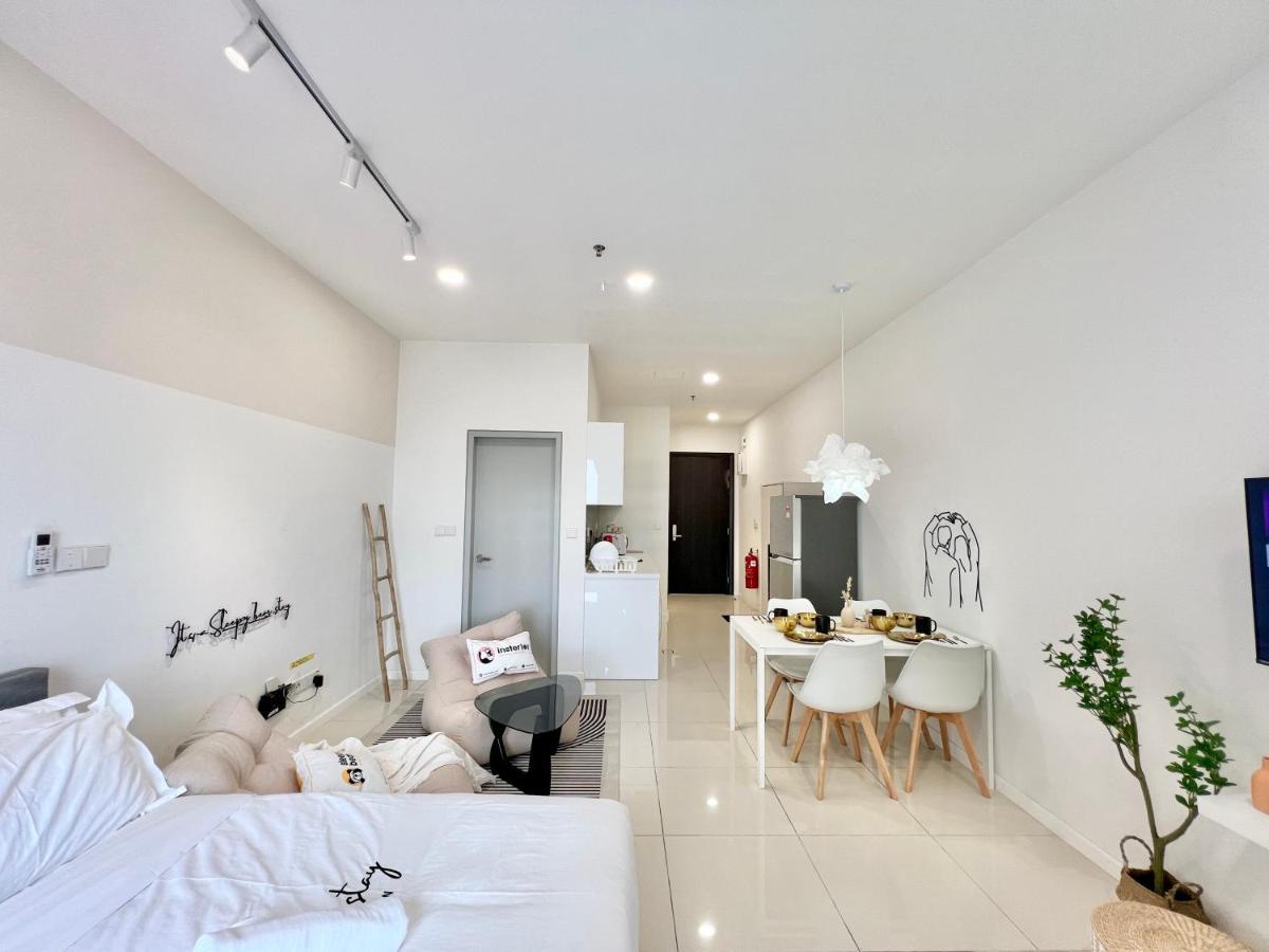 Highpark Suites Kelana Jaya, Petaling Jaya By Sleepy Bear Eksteriør billede