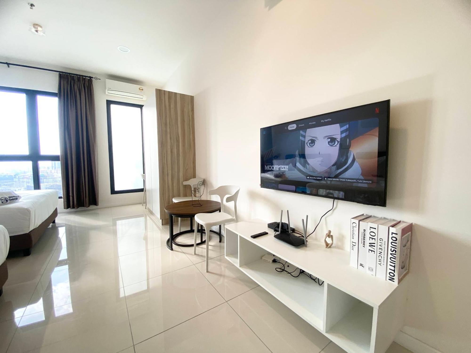 Highpark Suites Kelana Jaya, Petaling Jaya By Sleepy Bear Eksteriør billede