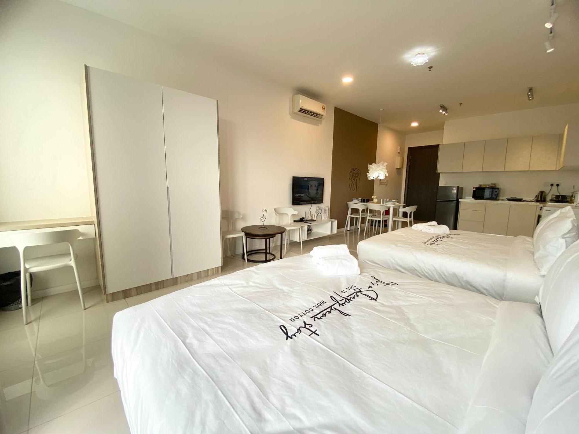Highpark Suites Kelana Jaya, Petaling Jaya By Sleepy Bear Eksteriør billede