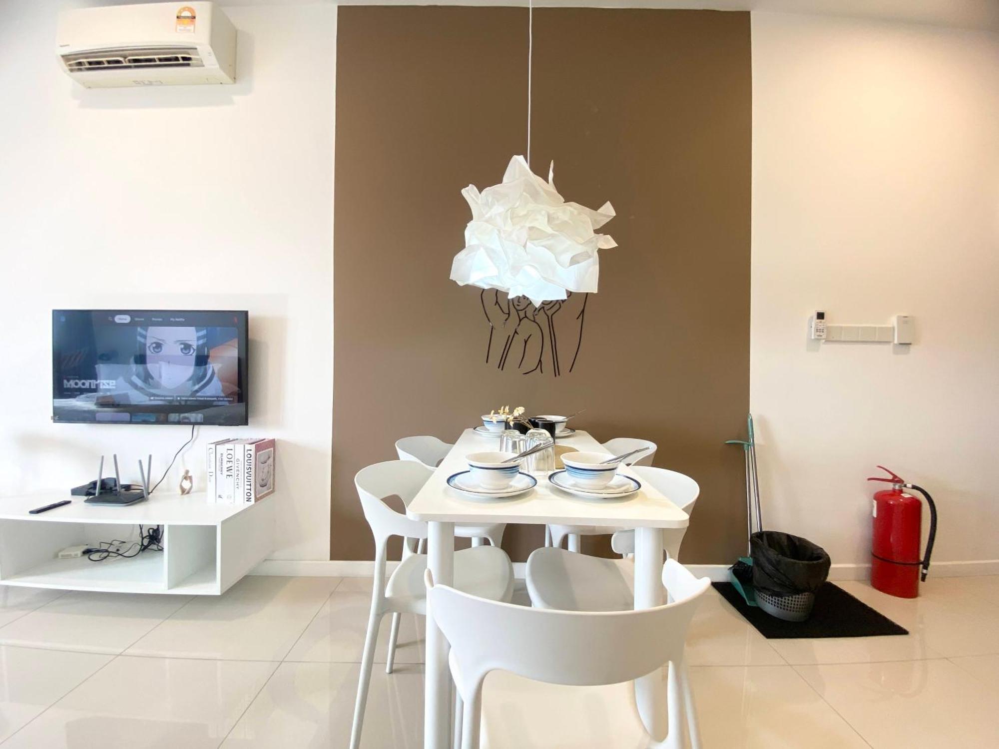 Highpark Suites Kelana Jaya, Petaling Jaya By Sleepy Bear Eksteriør billede